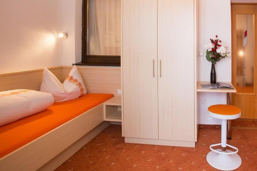 Familienferienhaus Florentine แลงเงนเฟลด์ ภายนอก รูปภาพ