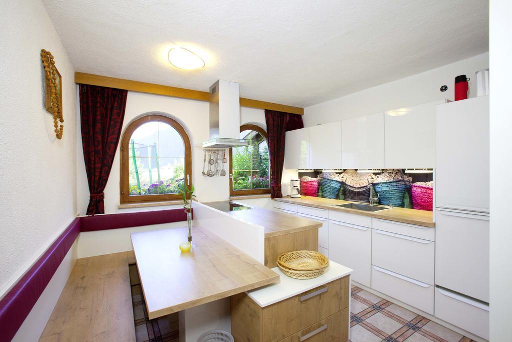 Familienferienhaus Florentine แลงเงนเฟลด์ ภายนอก รูปภาพ